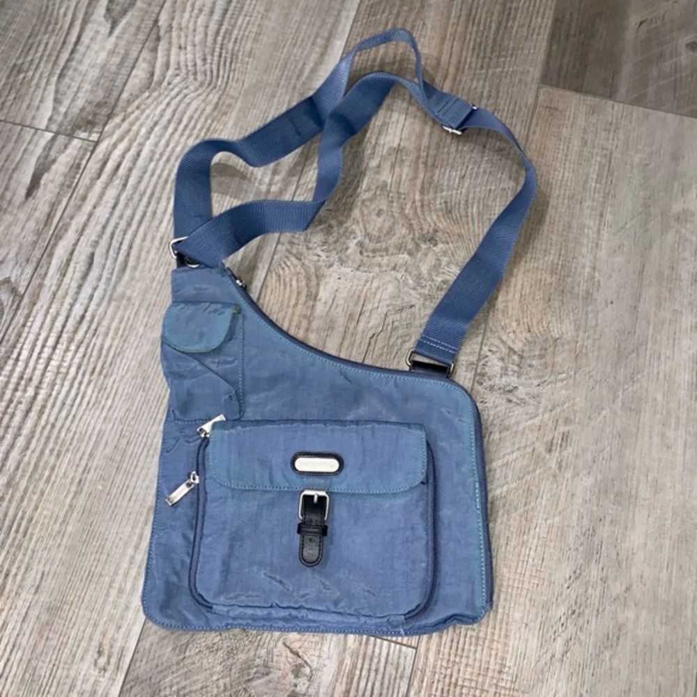 Baggallini Crossbody Wallet Purse Multiple Pockets